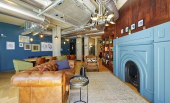 Sleek Student Studio in Prime London Location