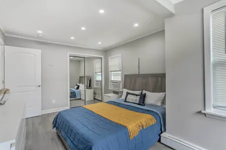 Lakeview Cozy Home - 2-Bedroom Cottage in Hopatcong, NJ