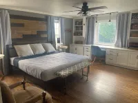 Spacious 5-bedroom Allouez Home - 6 min drive to Lambeau