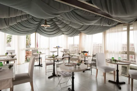 Residenza Santa Cecilia Отели рядом с достопримечательностью «Corso Vittorio Emanuele II»