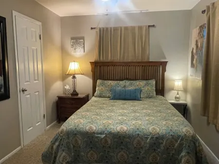 AIMEE'S HEART OF MOORE Отели в г. Мур