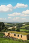 The Mole Resort - Lodges Hotels in Chittlehamholt