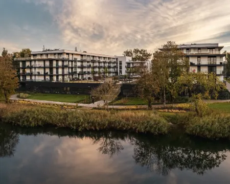 Sagaris z Basenem, Sun & Snow Hotels in Dziwnow