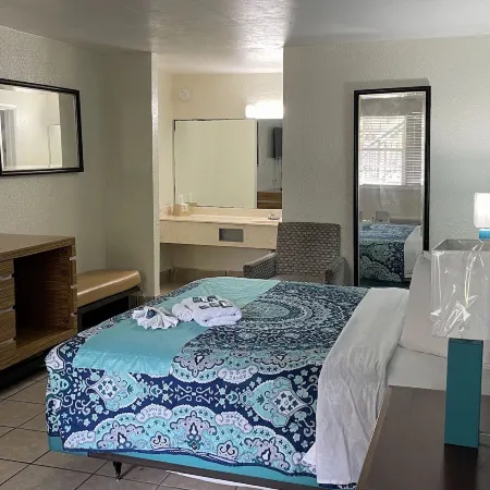 APM Inn & Suites - Jacksonville