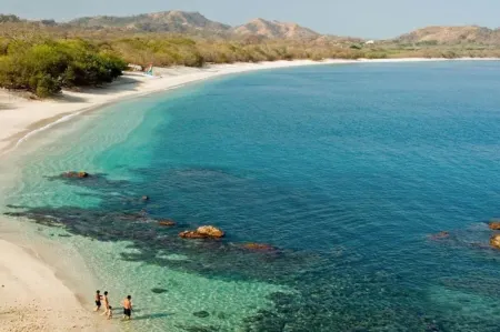 Recently Renovated Luxury Condo with Resort-Style Beach Club Access and Ocean Views