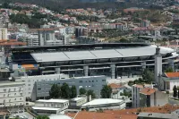 Adore Portugal Coimbra Guest House Các khách sạn ở Miranda do Corvo
