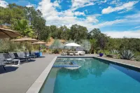 Kenwood Vista by Avantstay 7acres w/ Pool, Fire Pit, Vineyard Views