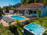 Villa Monchique Royal - Pools
