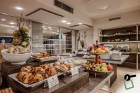 Hotiday Torbole Lago - breakfast
