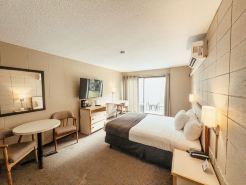 Airport Inn