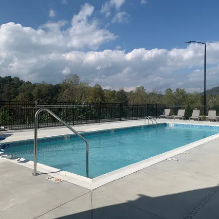Holiday Inn Express & Suites MARION by IHG