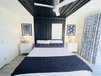 Waterfront Soundside Cottage with Private Dock - Steps to the Beach! Sleeps 4.