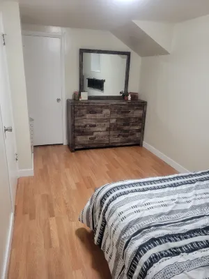 Beautiful Newly Renovated Basement Apartment