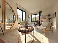 La Casa del Perro Rosa, Cancún Downtown