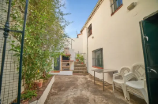 Villa Irene: large rural house for large groups (16 people)