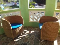 A relaxing and breezy patio and private apartment. It has the amenities needed.