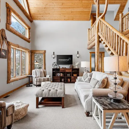 Maple Lake Chalet