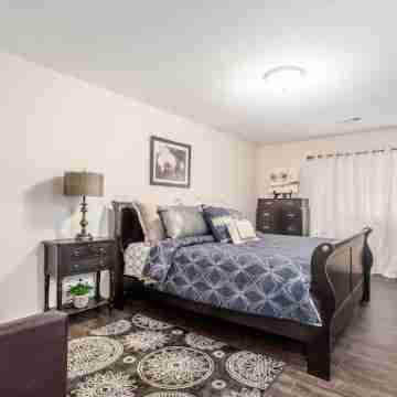 Stunning Custom Ranch in Central Roswell Rooms