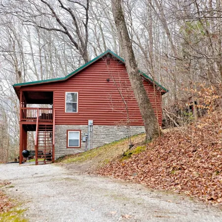 Morehead Cabin on the lake