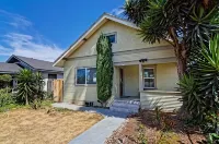 4bd / 2bth private parking, 8 min to Gaslamp, Zoo Hotels in Mid-City