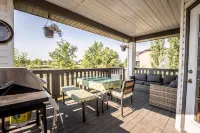 Family Home w/ Swim Spa and Lake Views in High River Hotels in High River