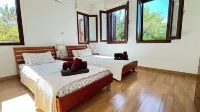 Aphrodite hills, Anatoli, 2 bedroooms apt , large terrace, 2 min from the pool