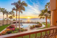 Family Friendly Las Olas Oceanfront Remodeled 2Br Steps to Surf, Sand & Dining!