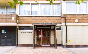 Bright London Bridge Apartment