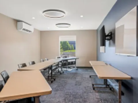 Everhome Suites Rochester Greece Hotels in Greece