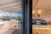 Modern house CORNELLO with garden next to lagoon Hotels in Gmina Wolin