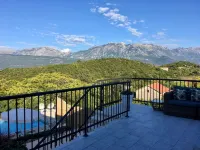 LUXURY STONE VILLA, INFINITY POOL, STUNNING SEA & MOUNTAIN VIEWS OVER BOKA BAY - 마운틴 뷰