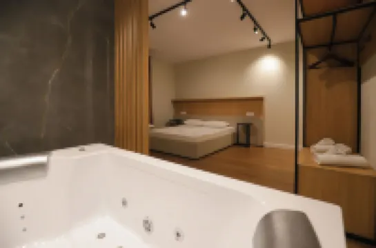 Hotel Relax City Center Hotel di Tirana