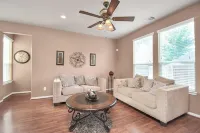 Katy Home Away 3BR 3.5BT Ensuite Near I-10 KatyMills Typhoon TX