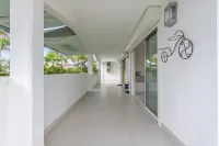 Maho Oceanfront Luxe: Modern and Spacious Condo
