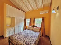 Cozy house with beautiful sea view in Port Elizabeth Các khách sạn gần Tony Gibbons Beach