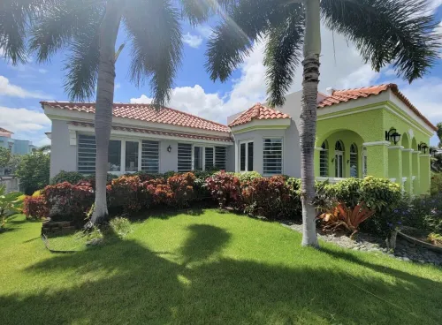 Villa Volcy, your Luxurious Island Retreat in Boquerón, Cabo Rojo