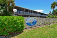 Pet Friendly Longboat Key Condo with View of Gulf