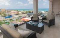 OCEAN GEM- STUNNING CONDO INCLUDES PLATINUM SERVICES
