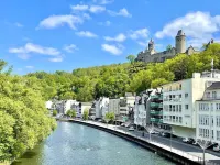 Platz, Charme & ein Hauch Luxus: Happy Place mit Whirlpool, Sauna und Traumblick