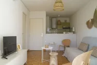 Apartment Le lavandou full city center close to the sea