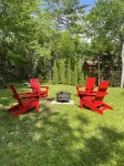 Falls Lake Burrow - Private Cottage with Screened-in Hot Tub