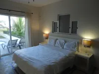 Gorgeous Emerald Coast Beachfront Home; Bring Friends & Family Hotels in Hunucma