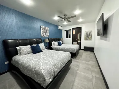 VILLA BLANCA Luxury property,180° Ocean Views. Các khách sạn ở 