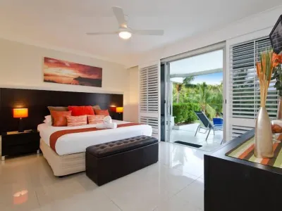 Poinciana 003 - Hamilton Island Hotel in zona Free Resort Drive on Hamilton Island