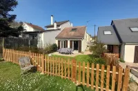 Quiet gite with garden 300 m from Le Guichet rer station