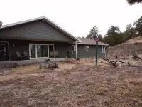 Pine Hills Resort and Horse Stables Hotels in Fall River County