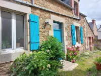 Charmante Maison de Village , Tout à Pied, Commerces et Plage à 5 mn