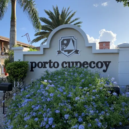 Luxurious Porto Cupecoy
