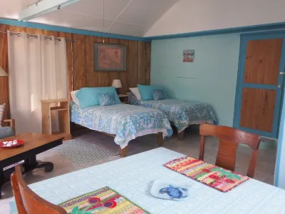 Island Retreat Near Tropic of Cancer Beach  호텔