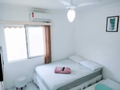 COVERAGE IN CAIOBÁ 2 BLOCKS FROM THE SEA 馬蒂紐斯酒店